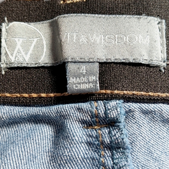 WIT & WISDOM Stretch Skinny Low Rise Jeans Medium Wash Size 4 - Picture 7 of 7